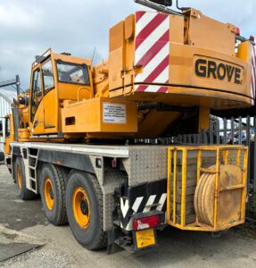Grove GMK 3055