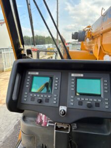 Grove GMK 3055